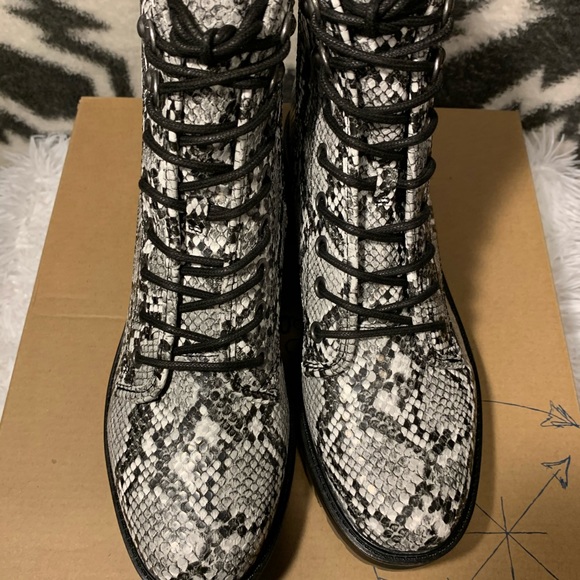 🆕INDIGO RD Imara Snake Embossed Print Combat Boot - Picture 13 of 16